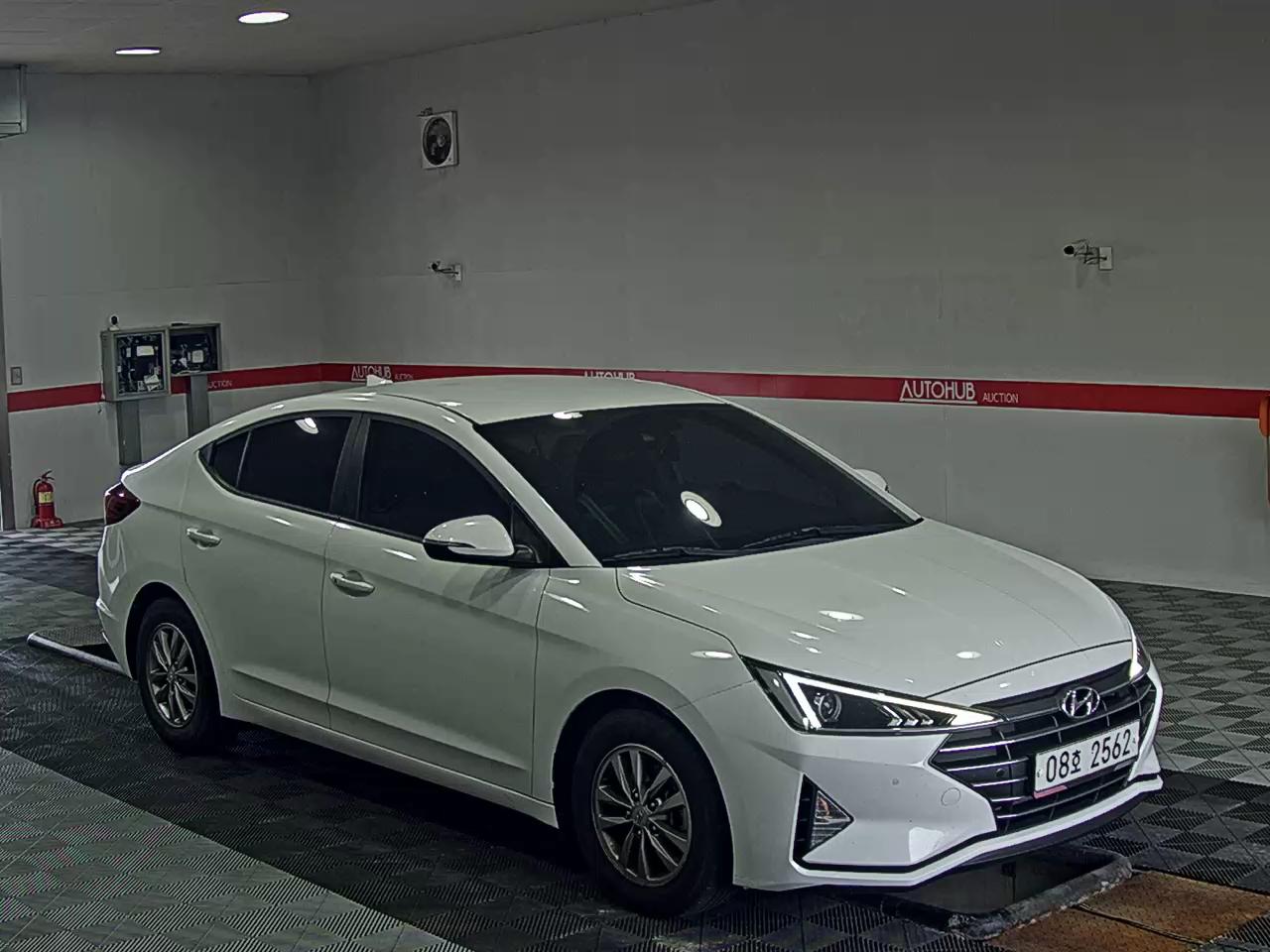 2020 - hyundai avante