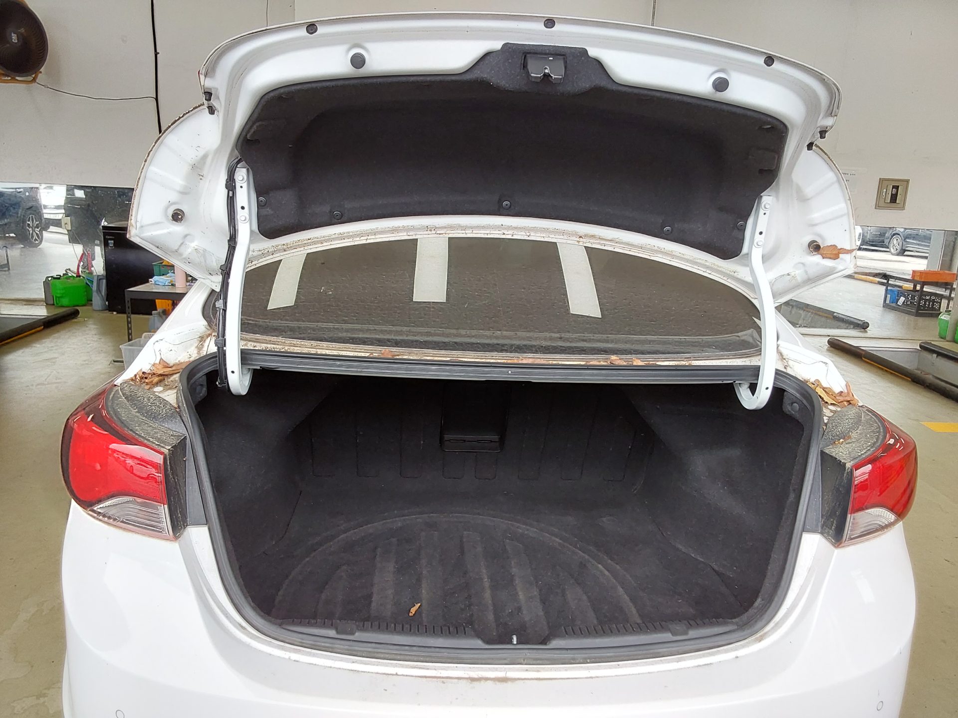 2016 - hyundai avante