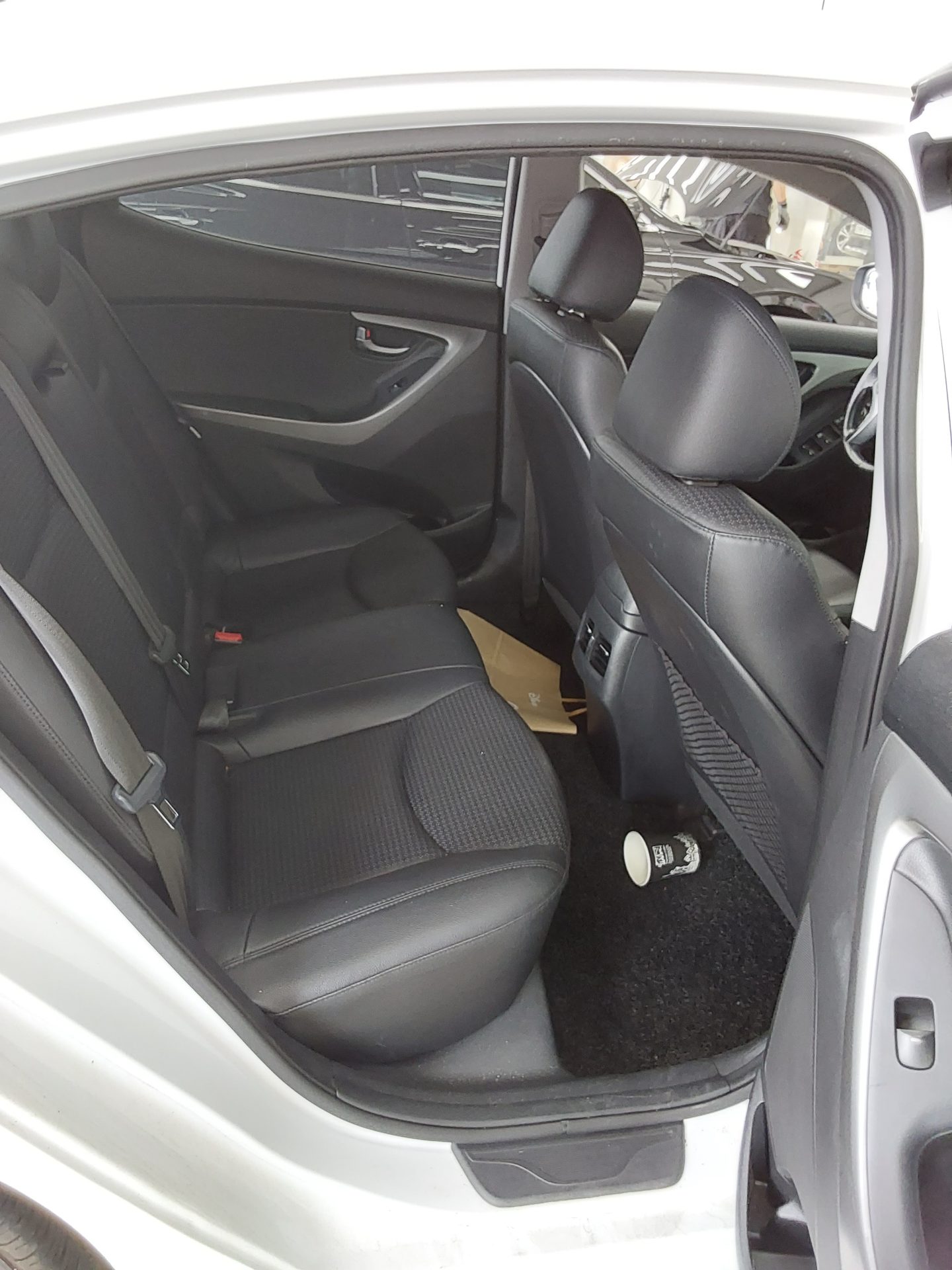 2016 - hyundai avante