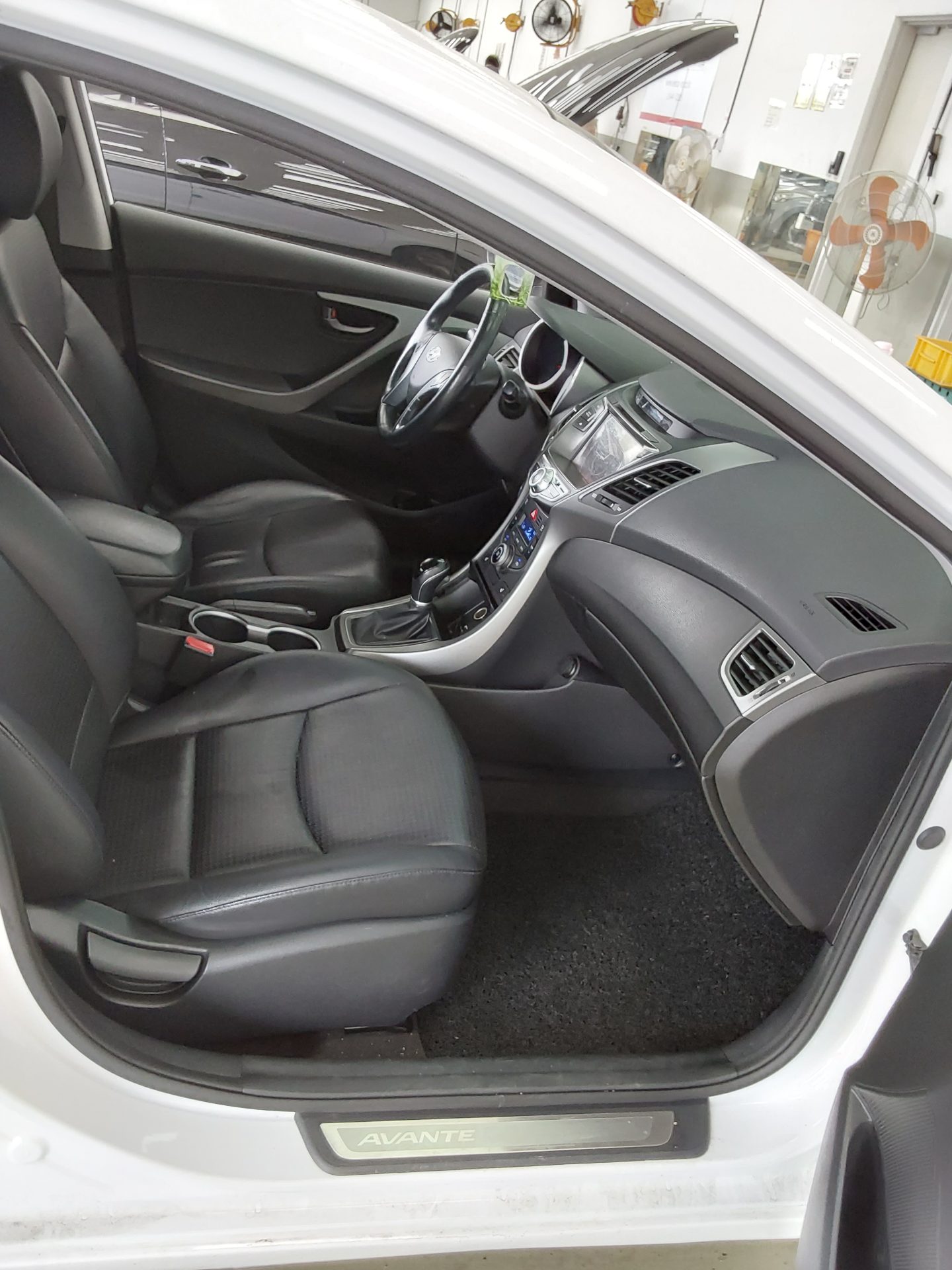 2016 - hyundai avante