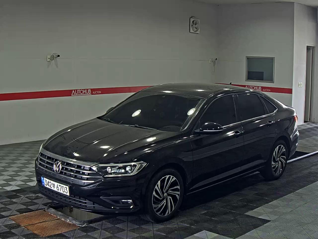 VOLKSWAGEN JETTA (7TH GEN) TSI