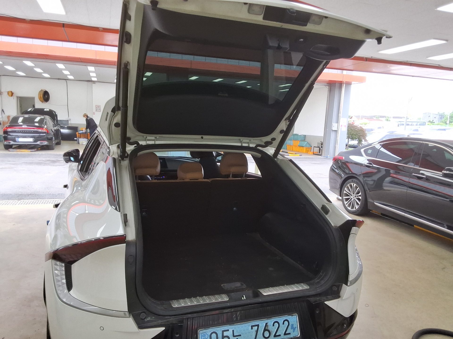 2022 - kia ev6