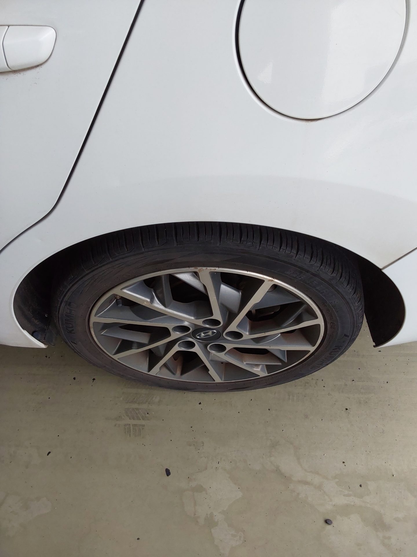 2019 - hyundai avante