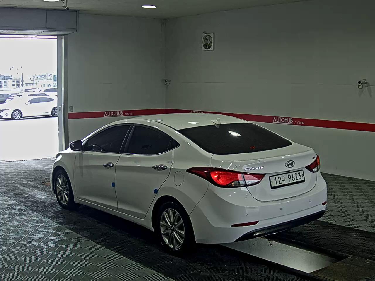2016 - hyundai avante