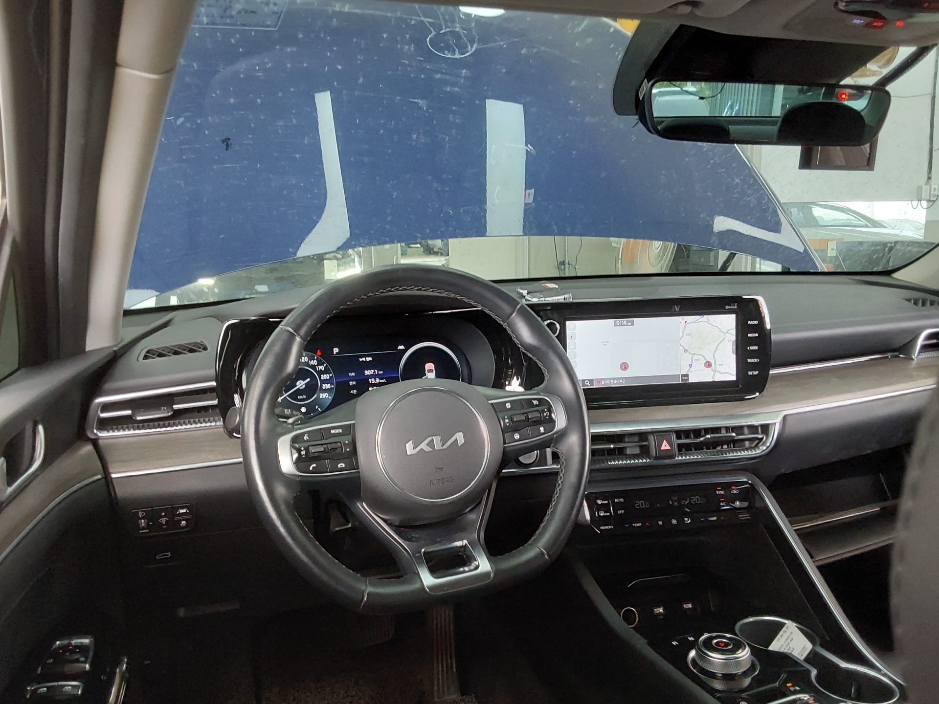 2023 - kia k5