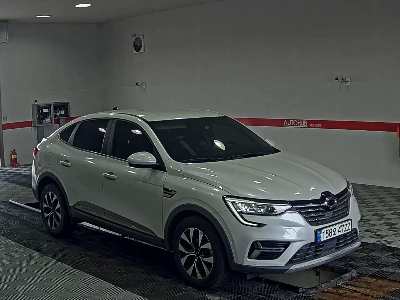 2023 - renault xm3