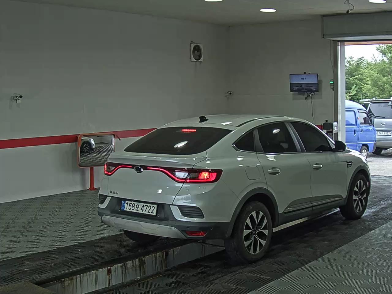 2023 - renault xm3