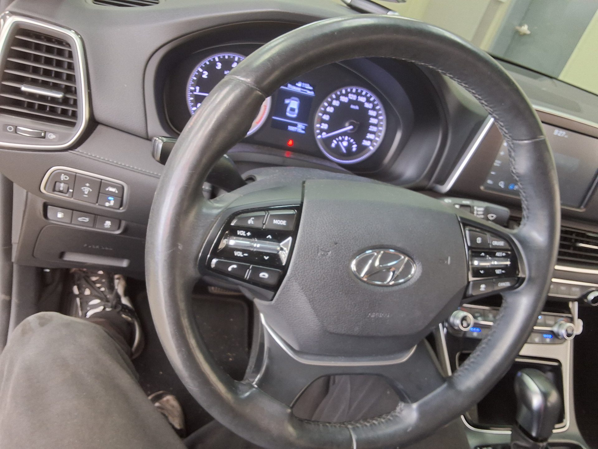 2018 - hyundai grandeur