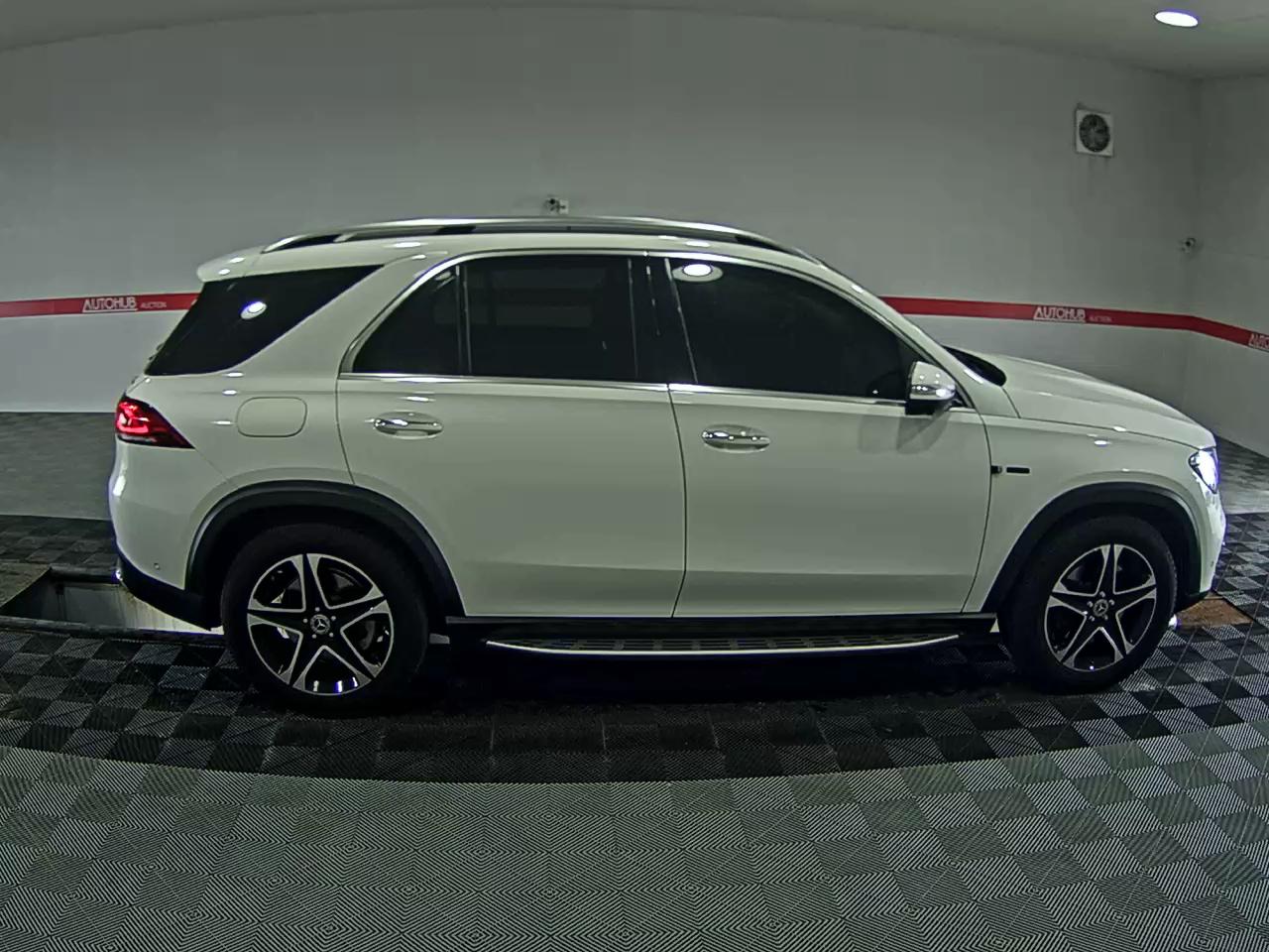 2021 - mercedes-benz gle-class