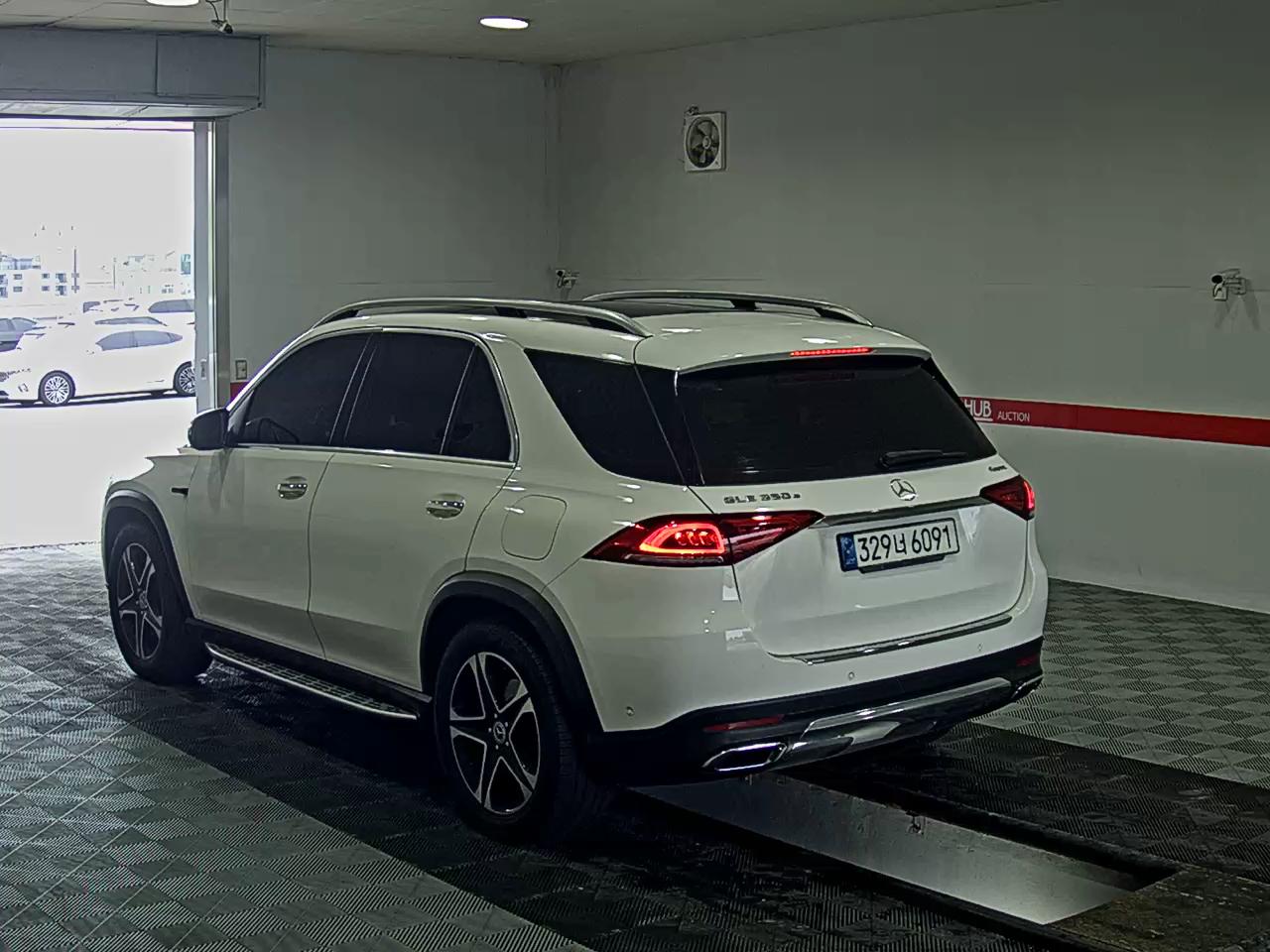 2021 - mercedes-benz gle-class