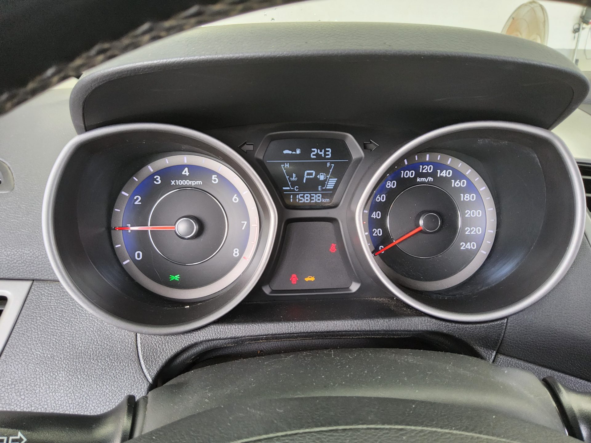2015 - hyundai avante