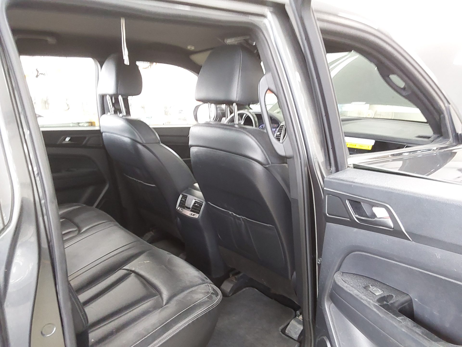 2022 - ssangyong rexton