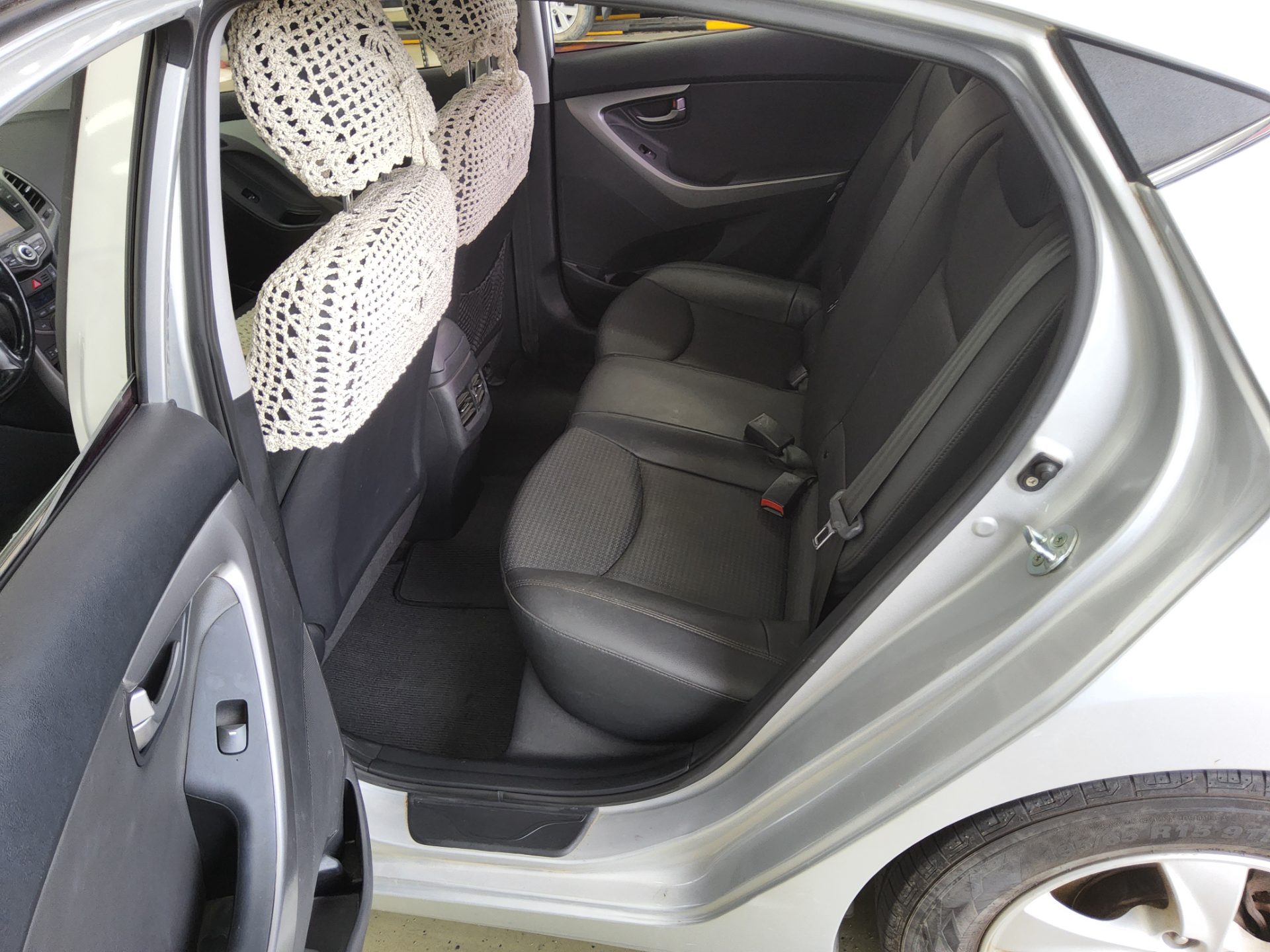 2015 - hyundai avante