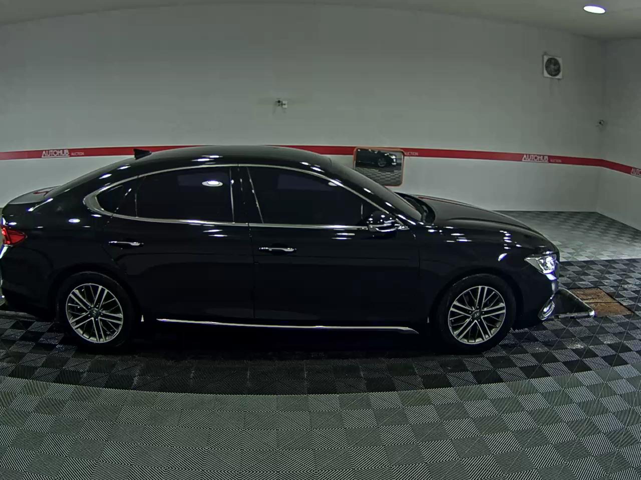 2018 - hyundai grandeur