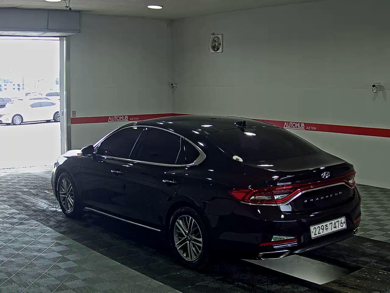 2018 - hyundai grandeur