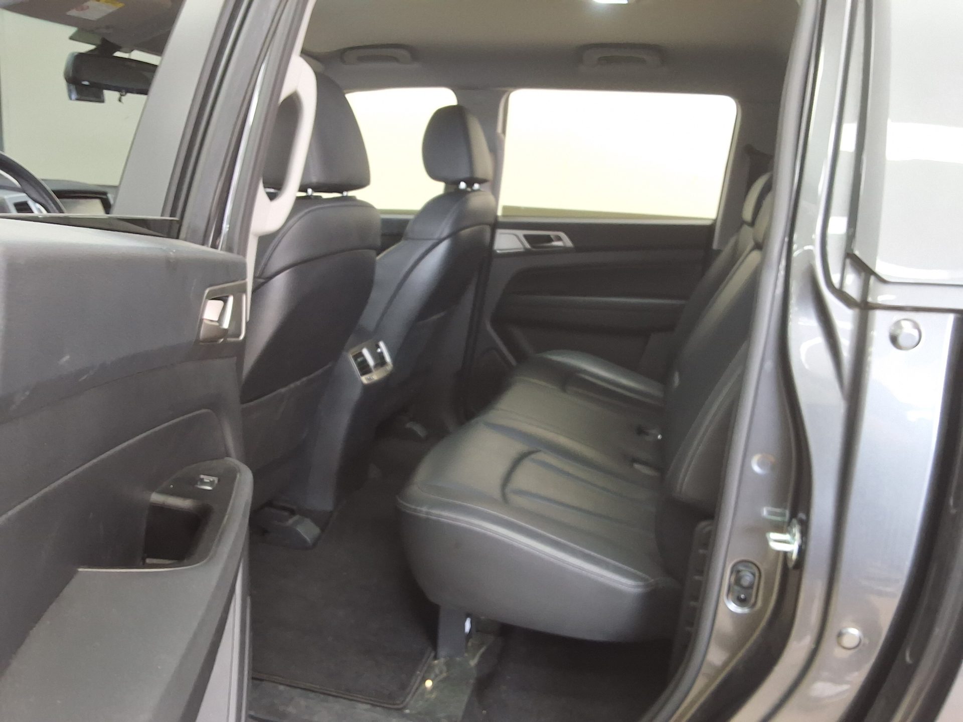 2018 - ssangyong rexton
