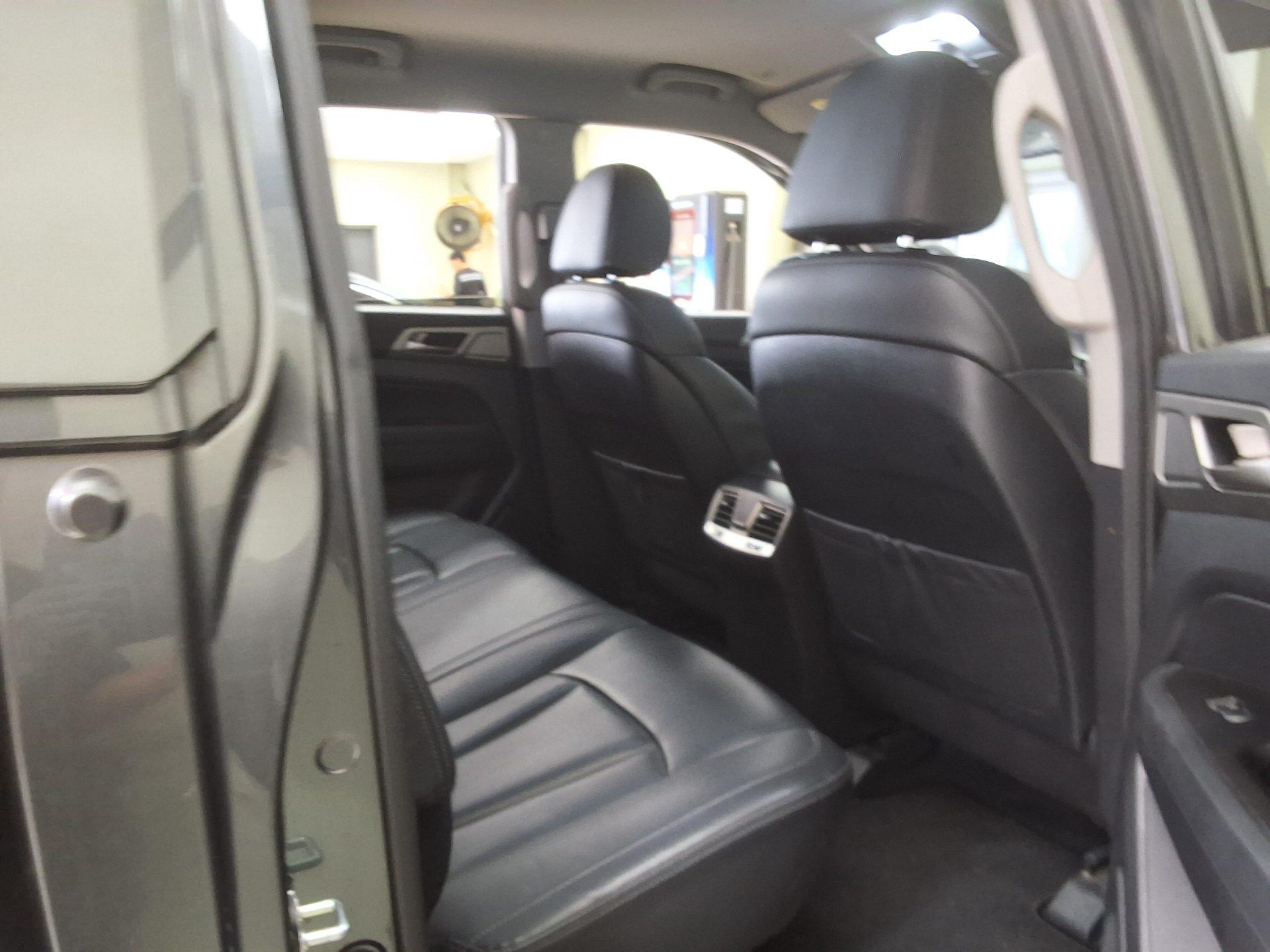 2018 - ssangyong rexton