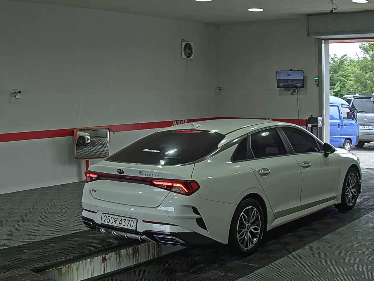 2020 - kia k5