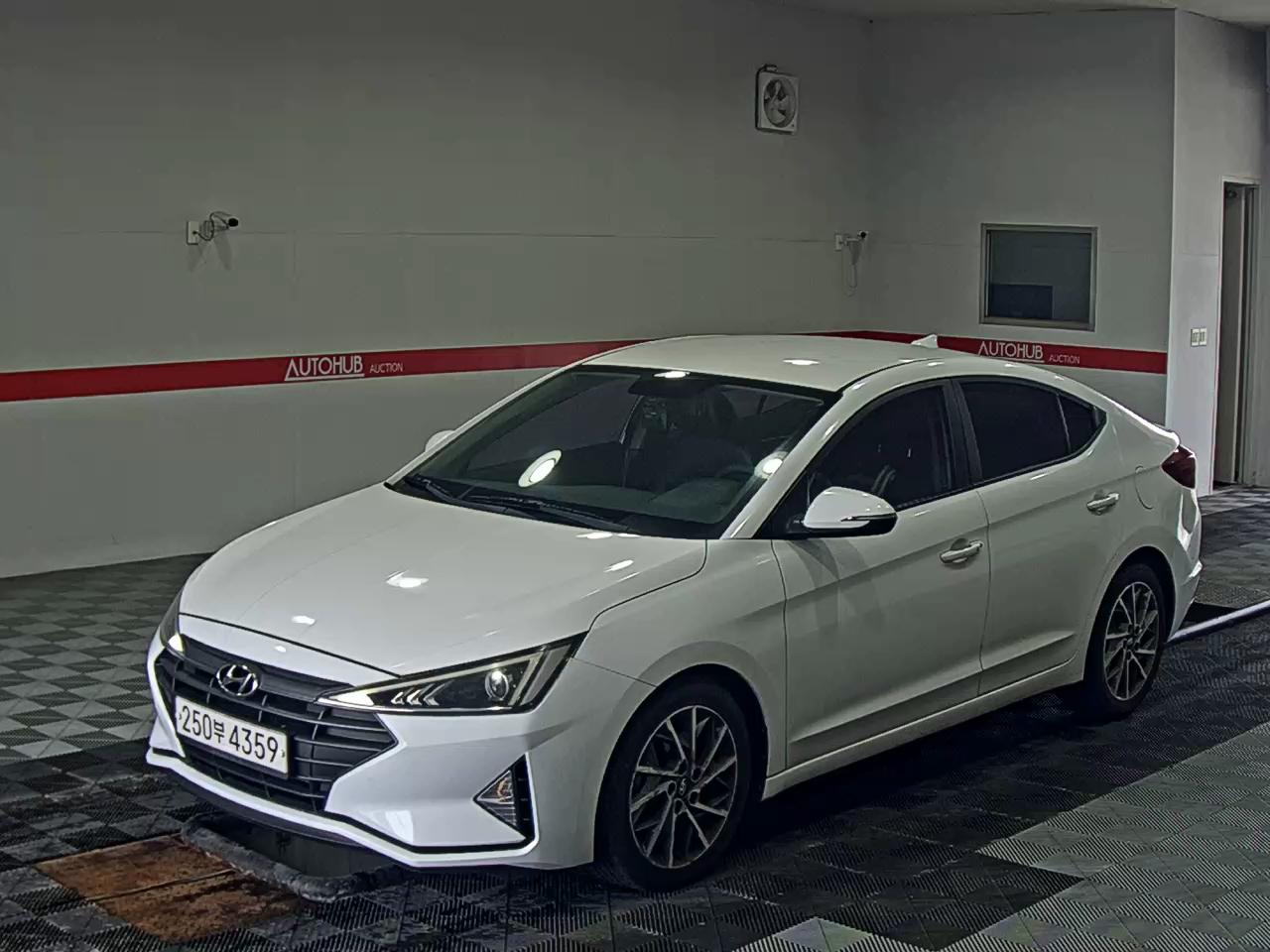 HYUNDAI AVANTE
