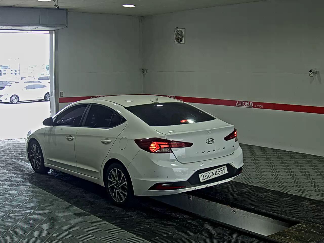 2019 - hyundai avante