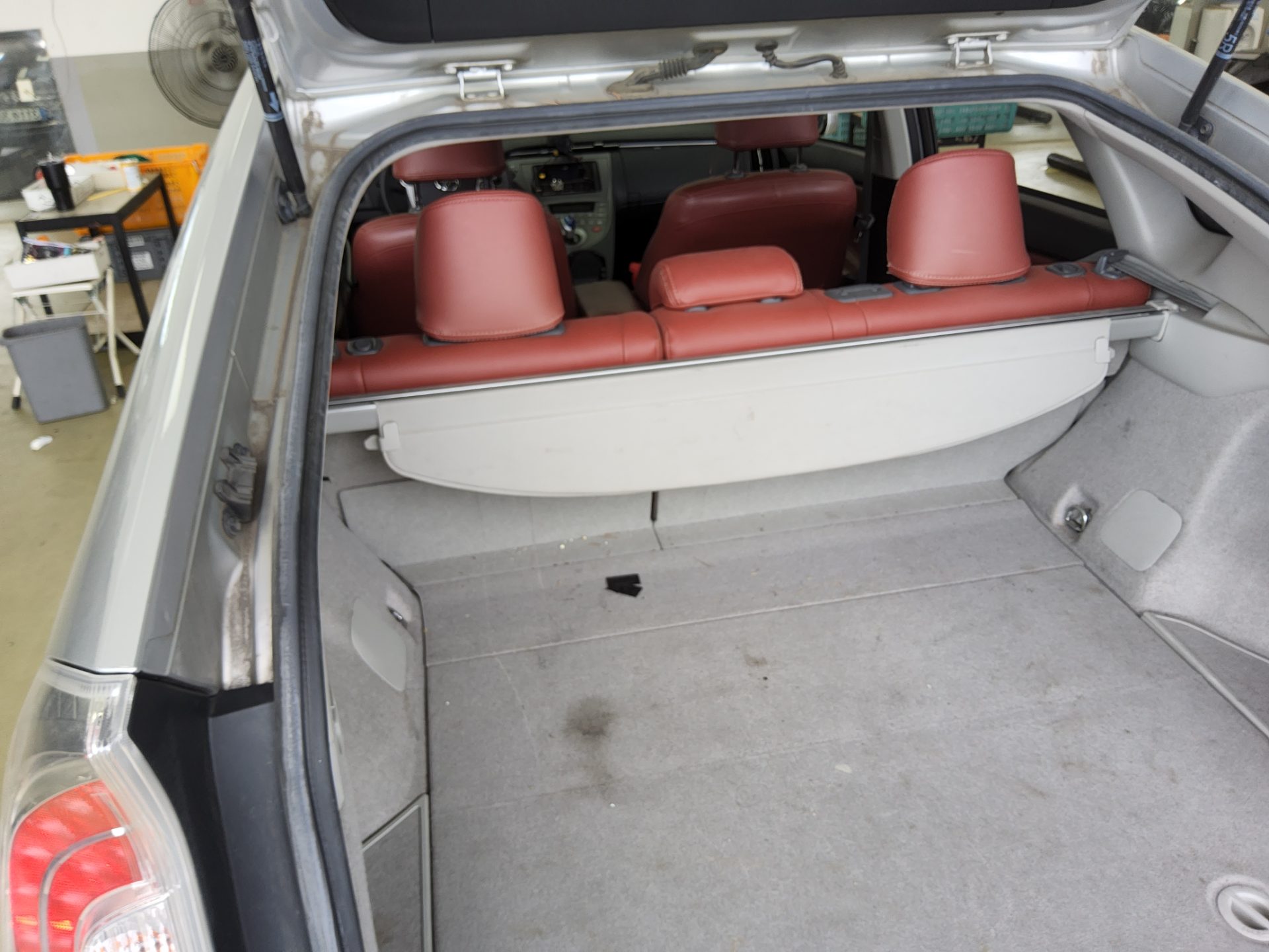 2013 - toyota prius