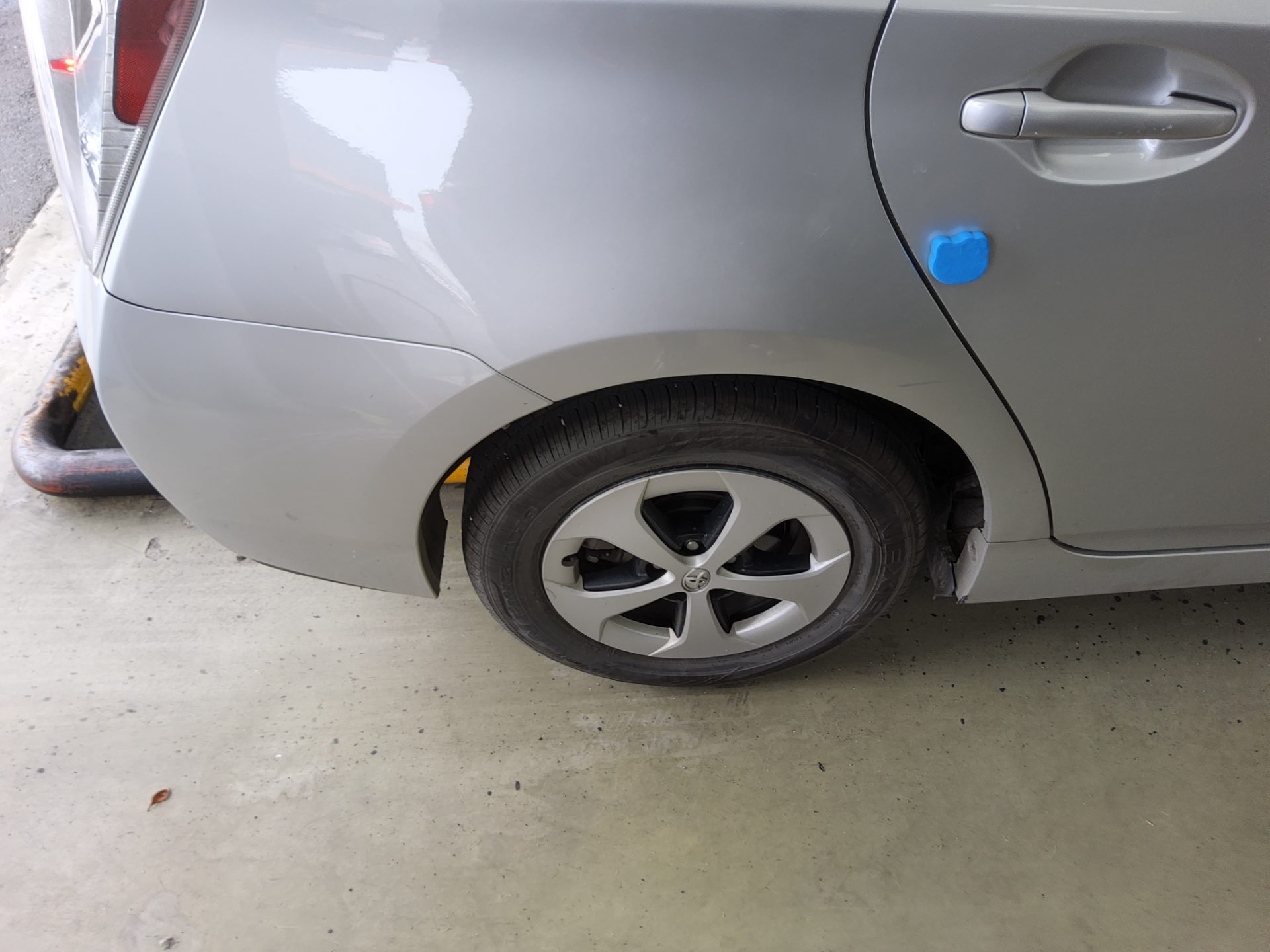2013 - toyota prius