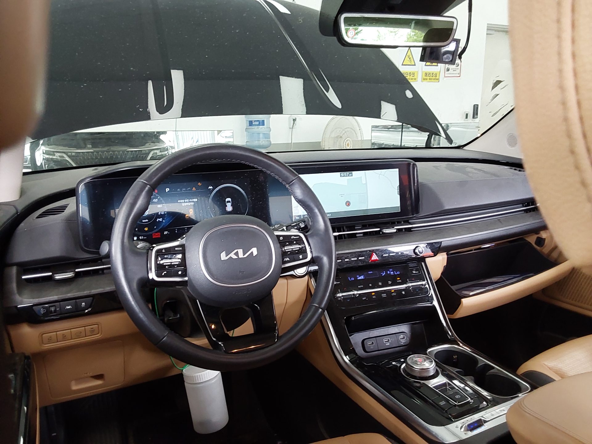 2023 - kia carnival