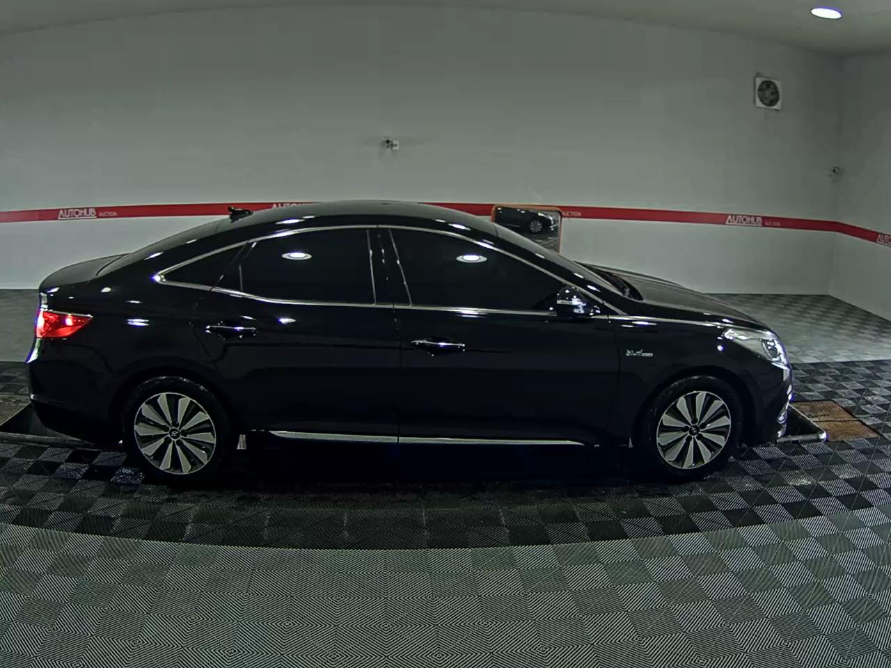 2017 - hyundai grandeur