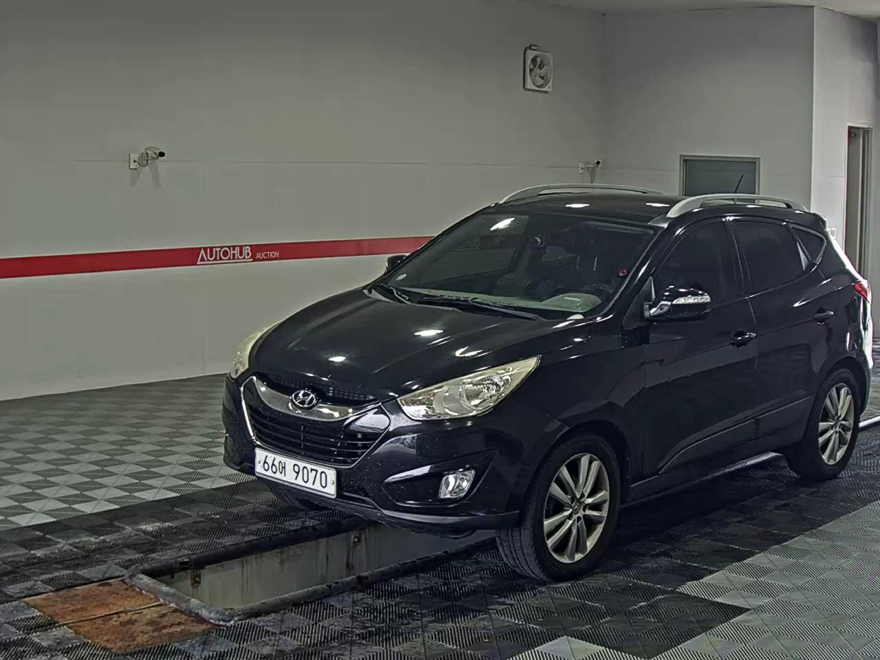 2010 - hyundai tucson