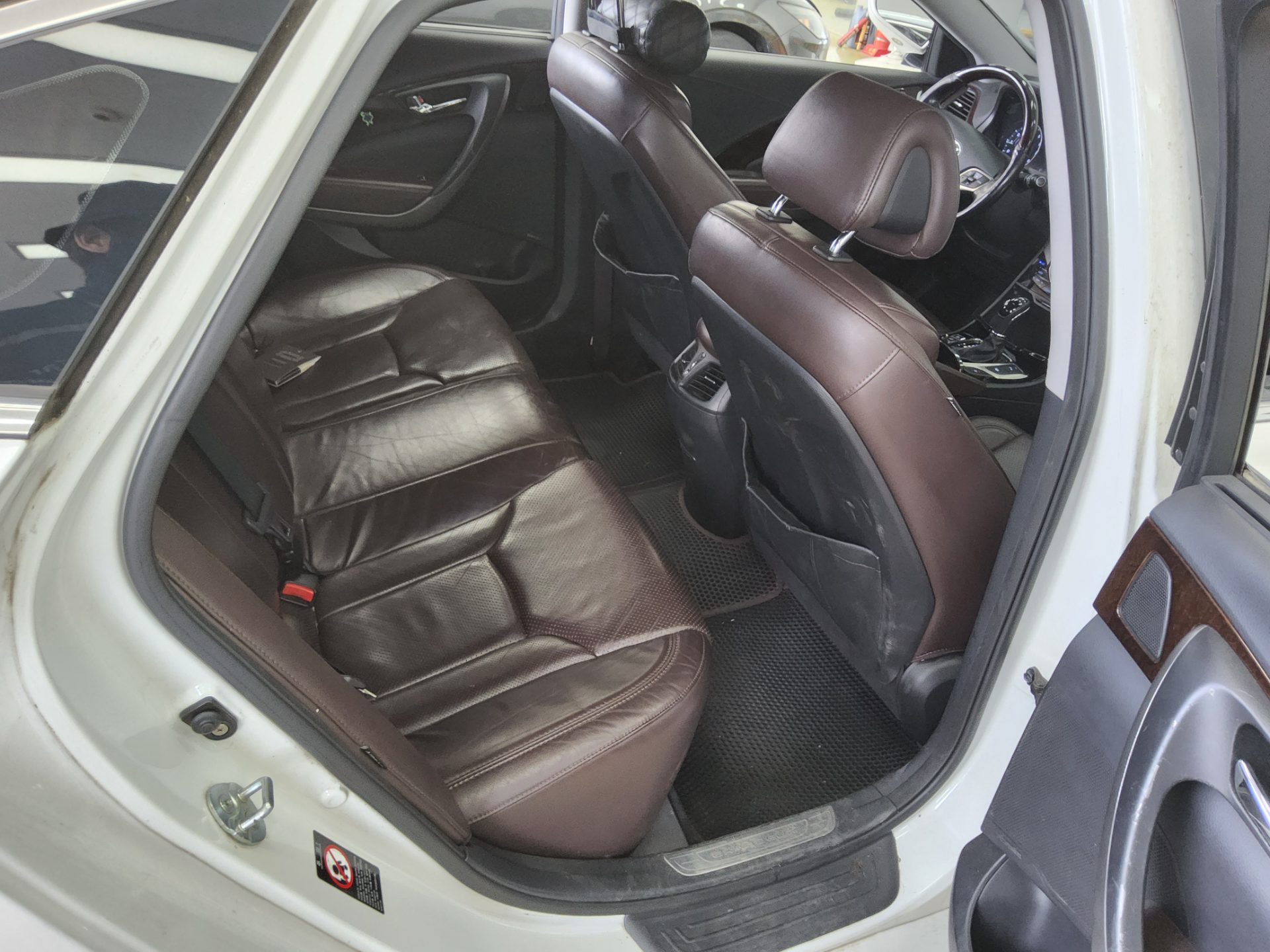 2011 - hyundai grandeur