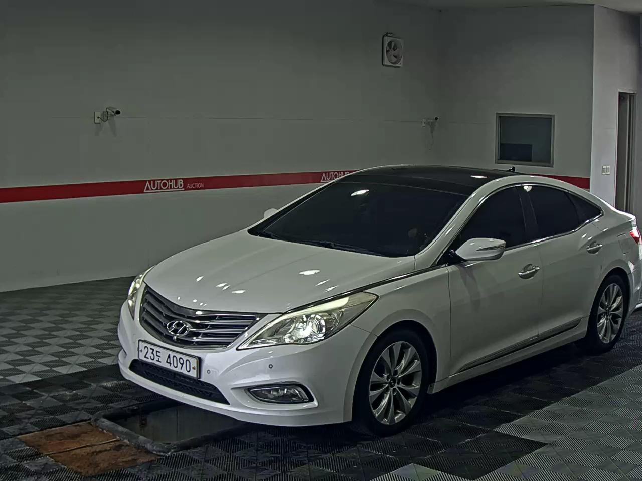 HYUNDAI GRANDEUR HG HG 300 NOBLE