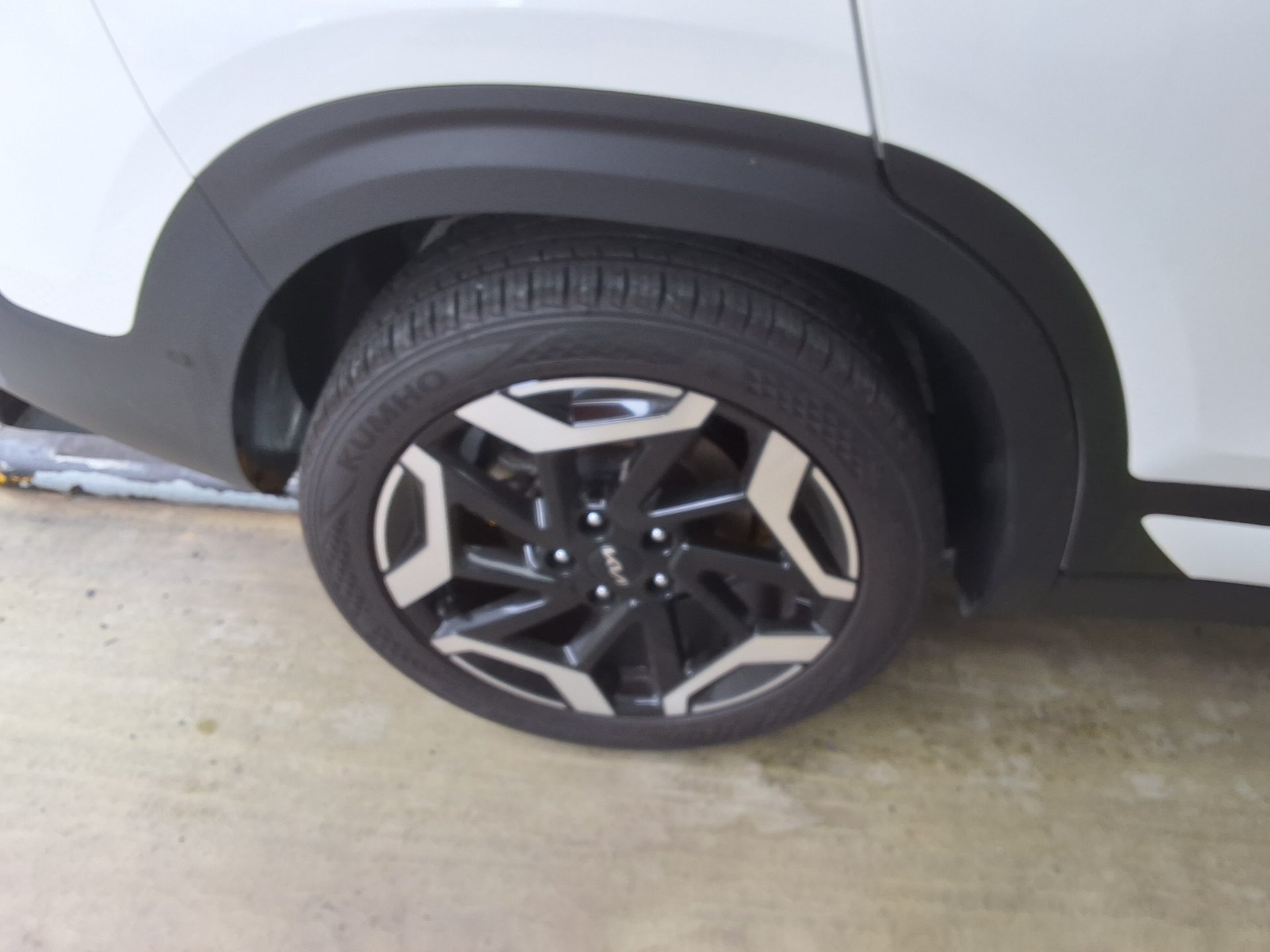 2023 - kia seltos