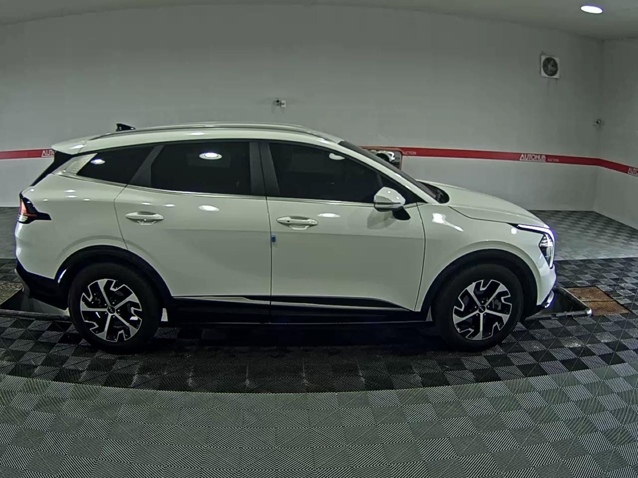 2022 - kia sportage