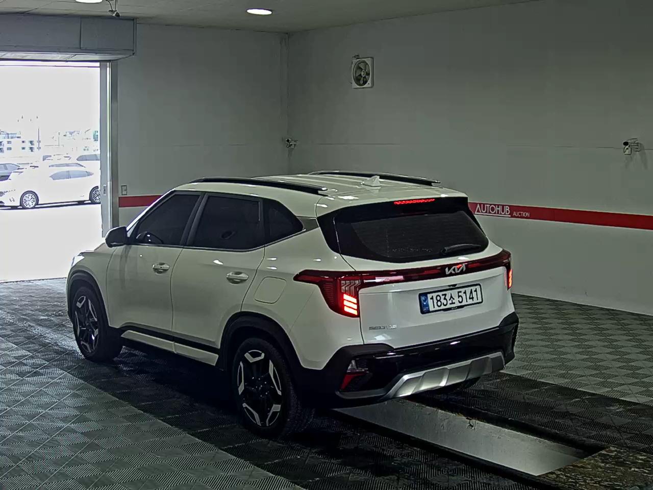 2023 - kia seltos