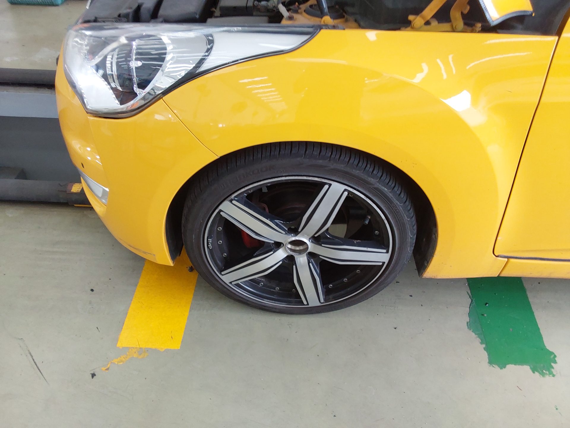2014 - hyundai veloster