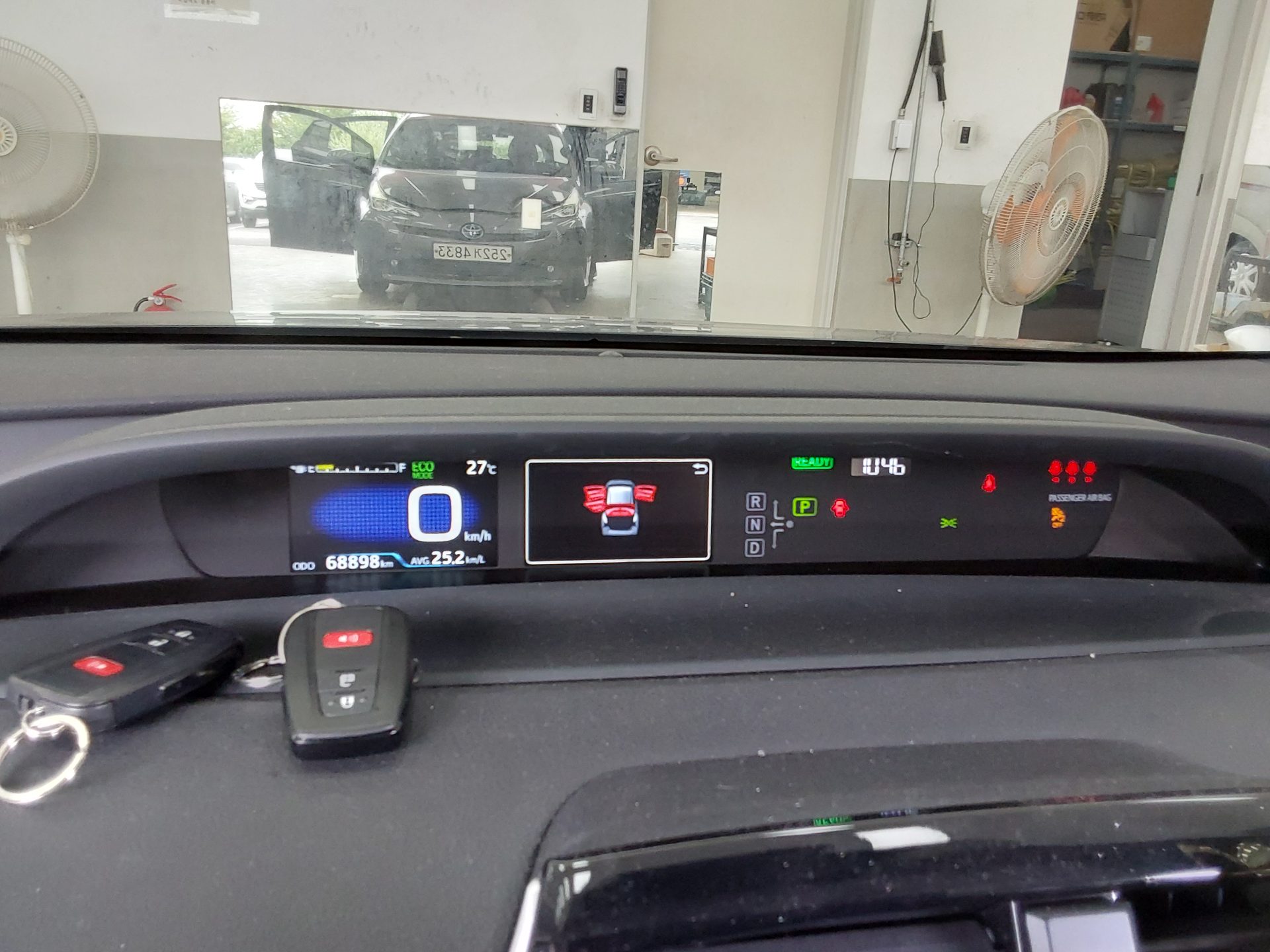 2021 - toyota prius