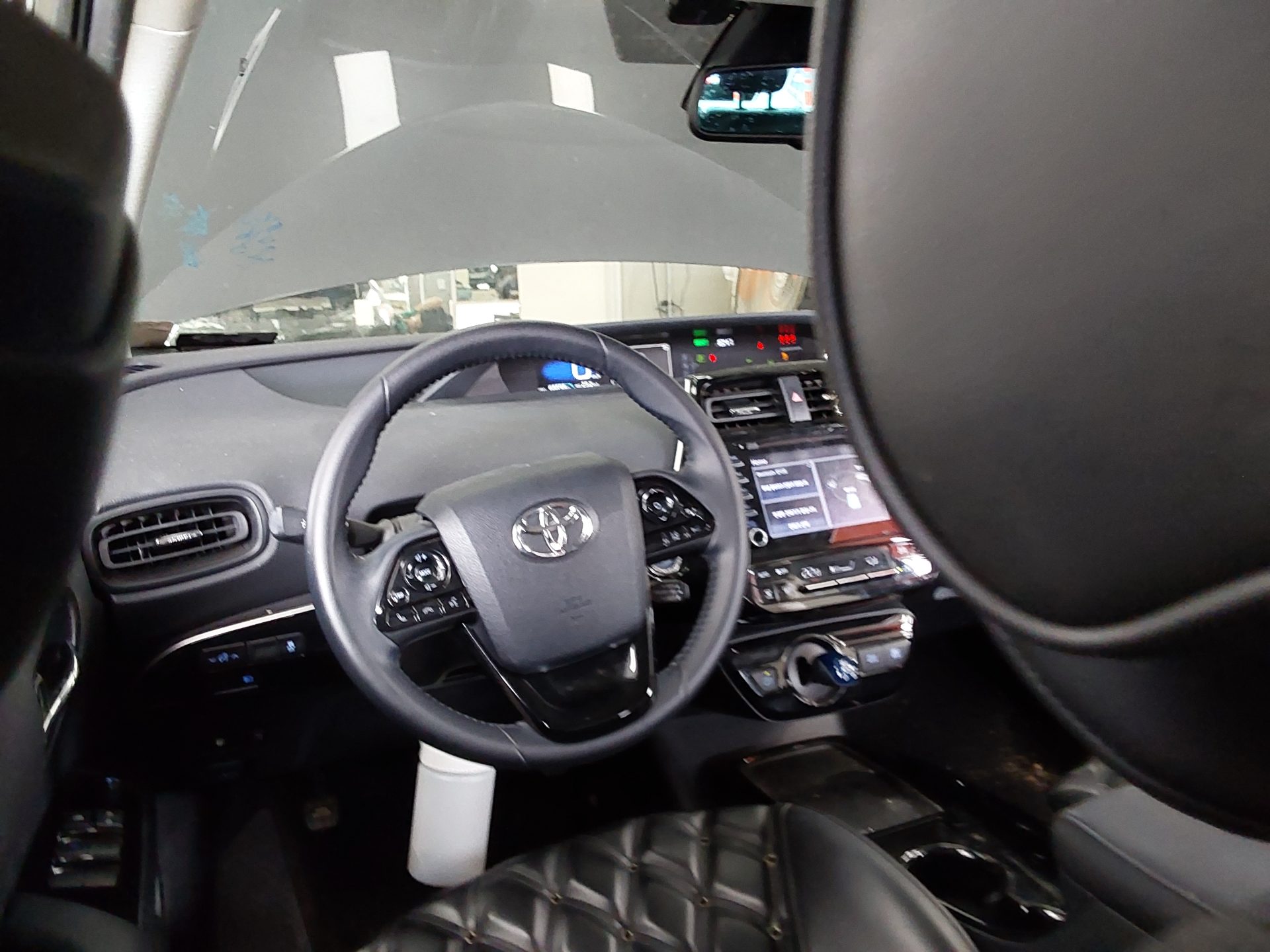 2021 - toyota prius