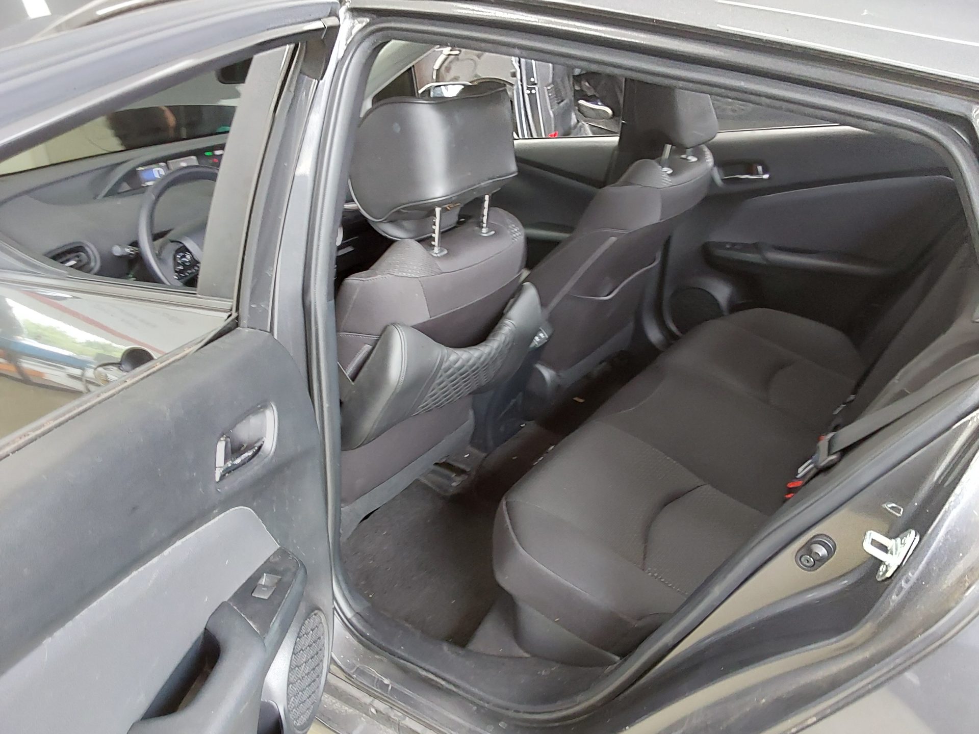 2021 - toyota prius