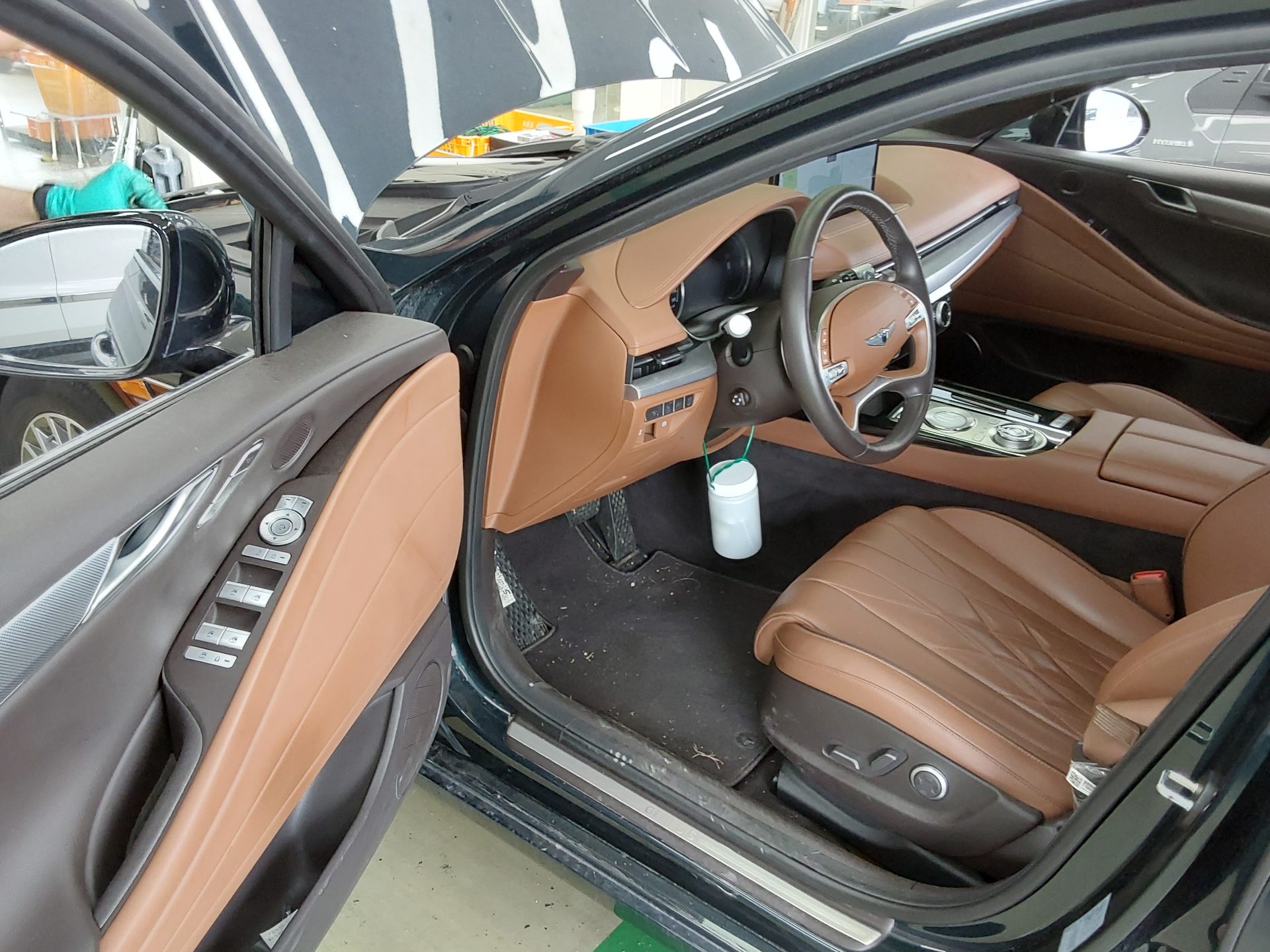 2021 - genesis g80