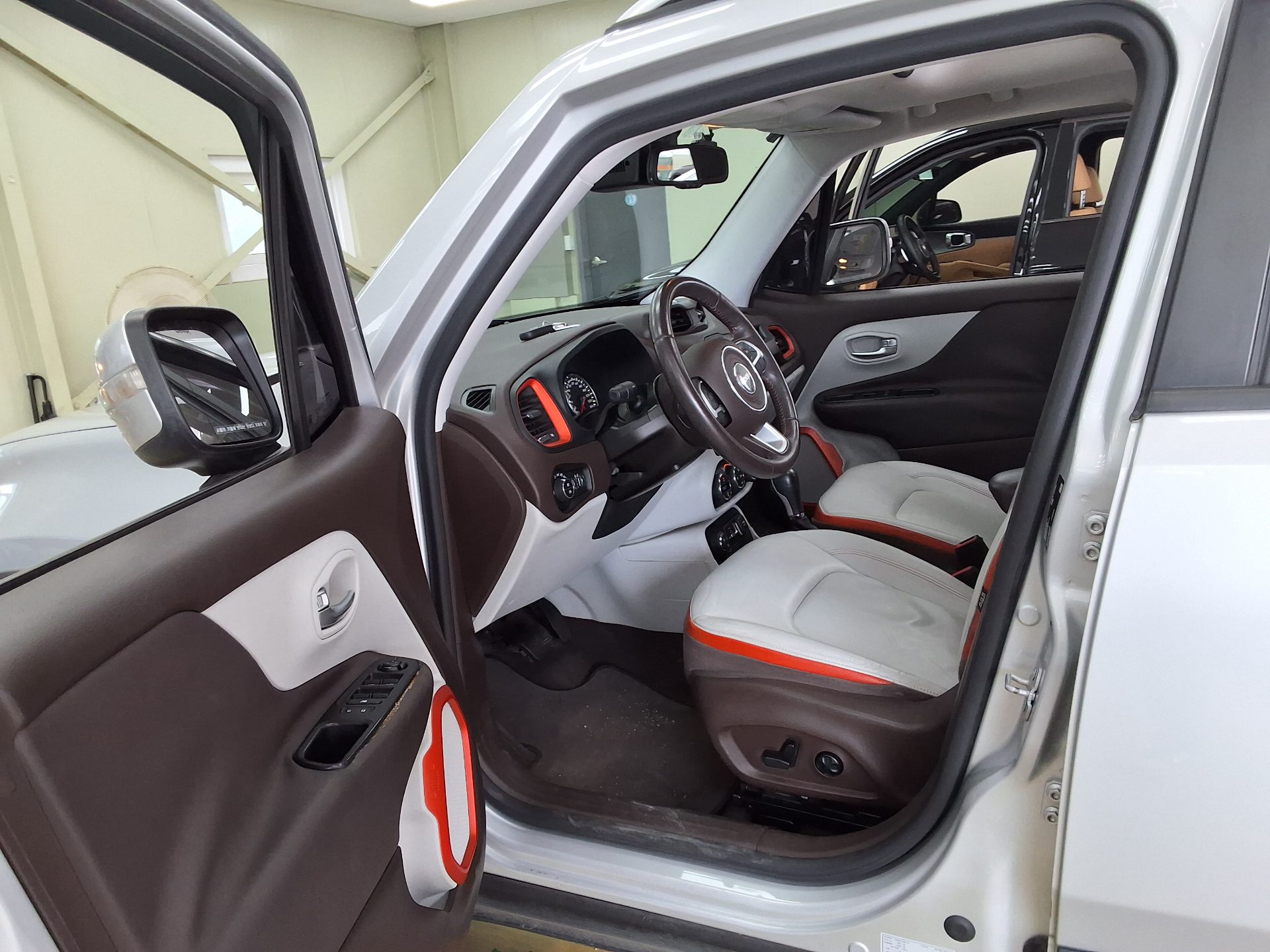 2016 - jeep renegade