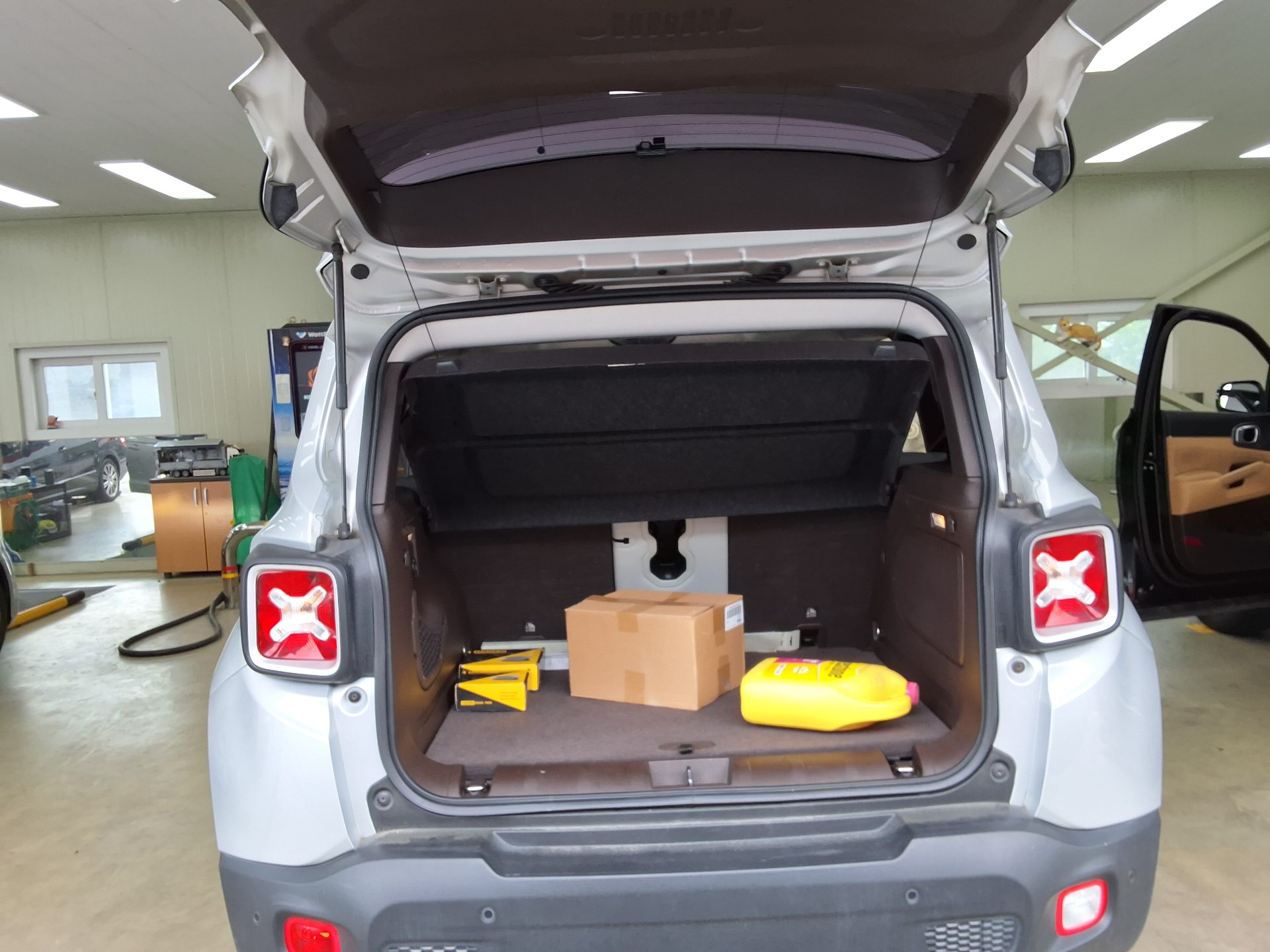 2016 - jeep renegade