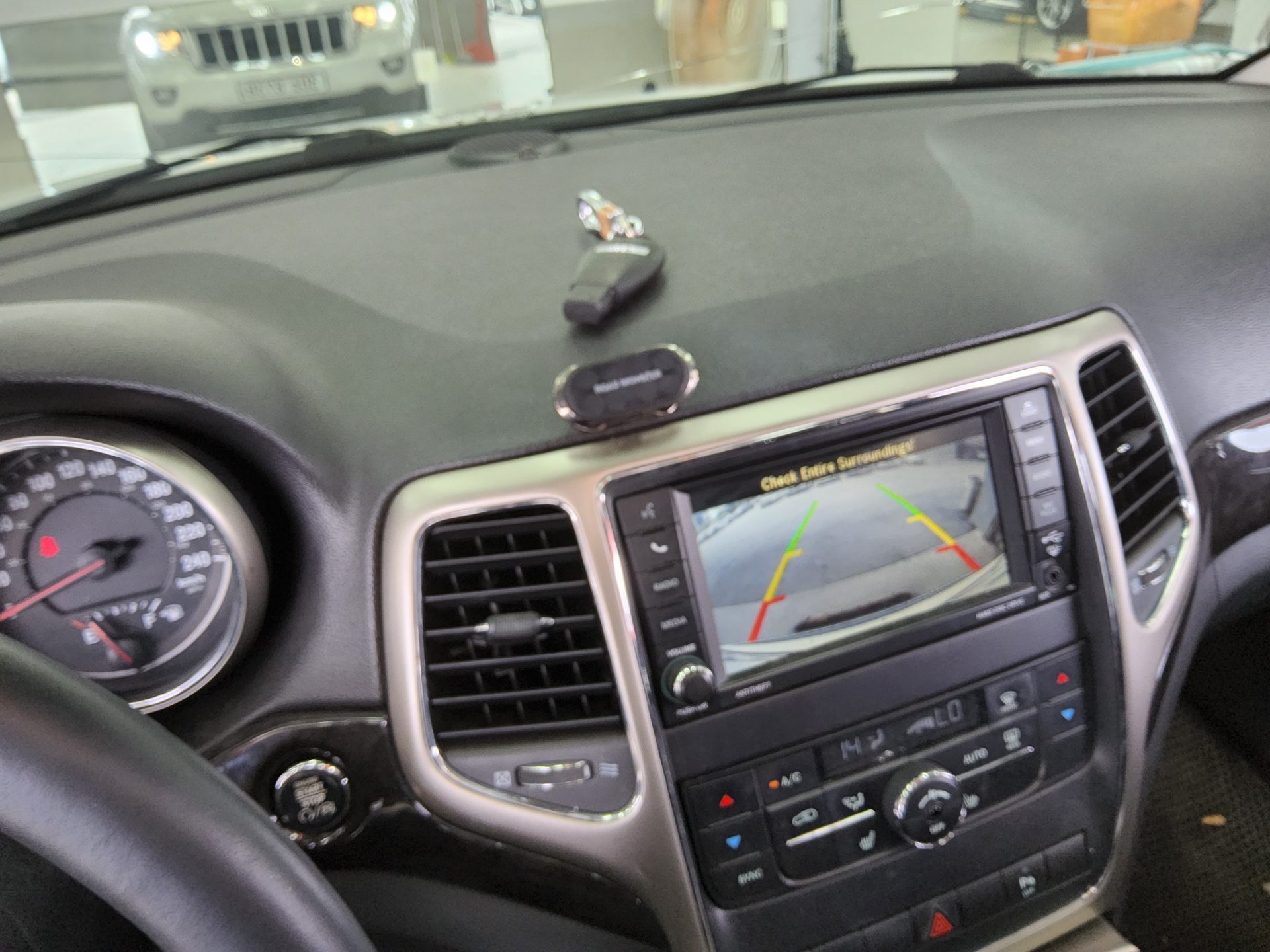 2013 - jeep grand cherokee