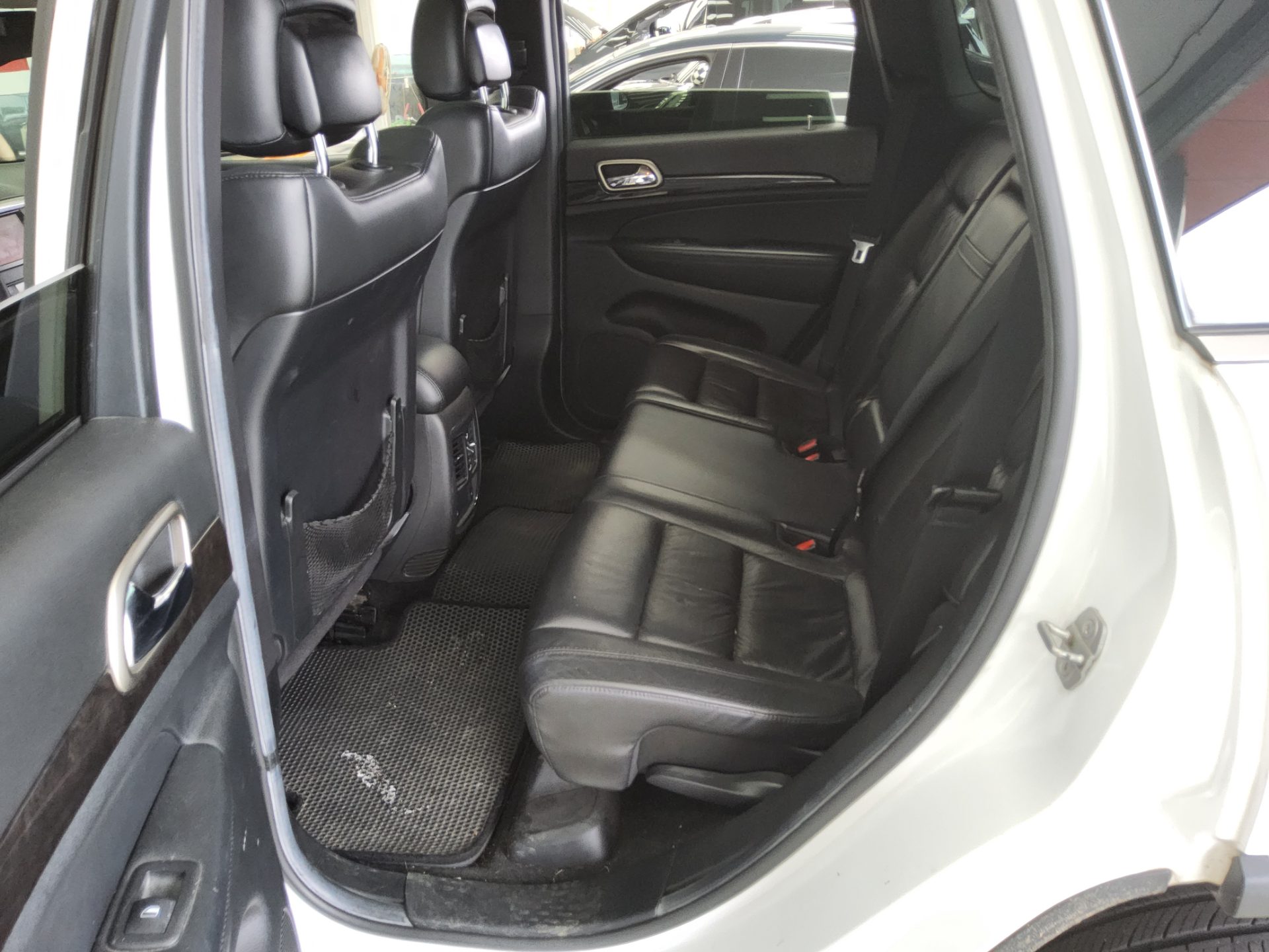 2013 - jeep grand cherokee