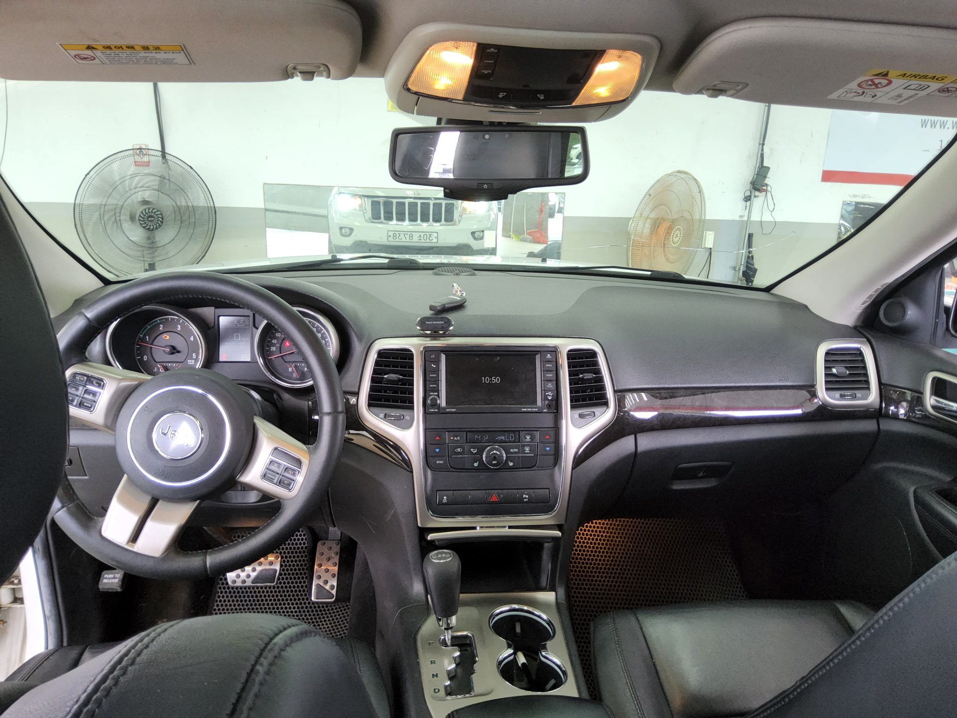 2013 - jeep grand cherokee