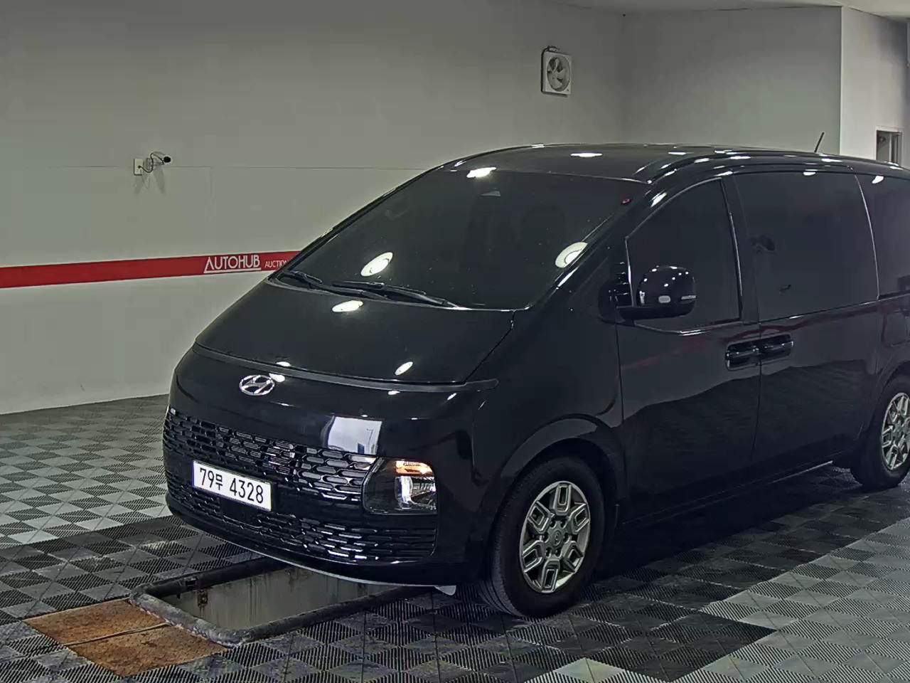 HYUNDAI STARIA TOURER