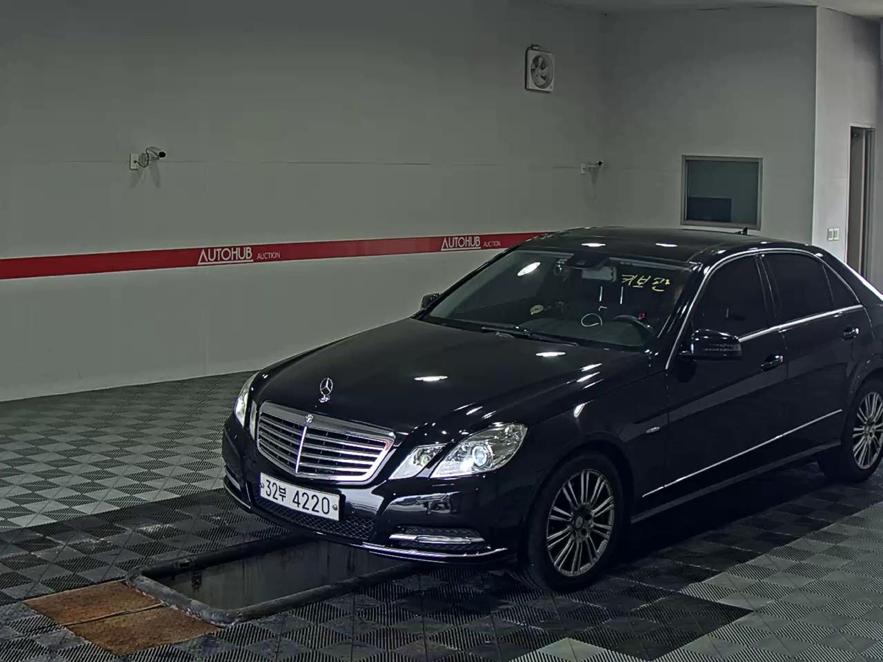2012 - mercedes-benz e300