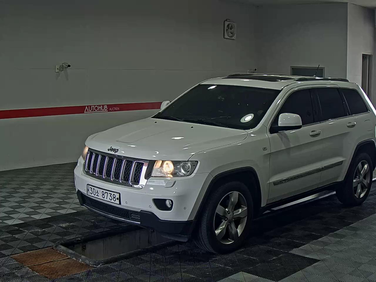 2013 - jeep grand cherokee
