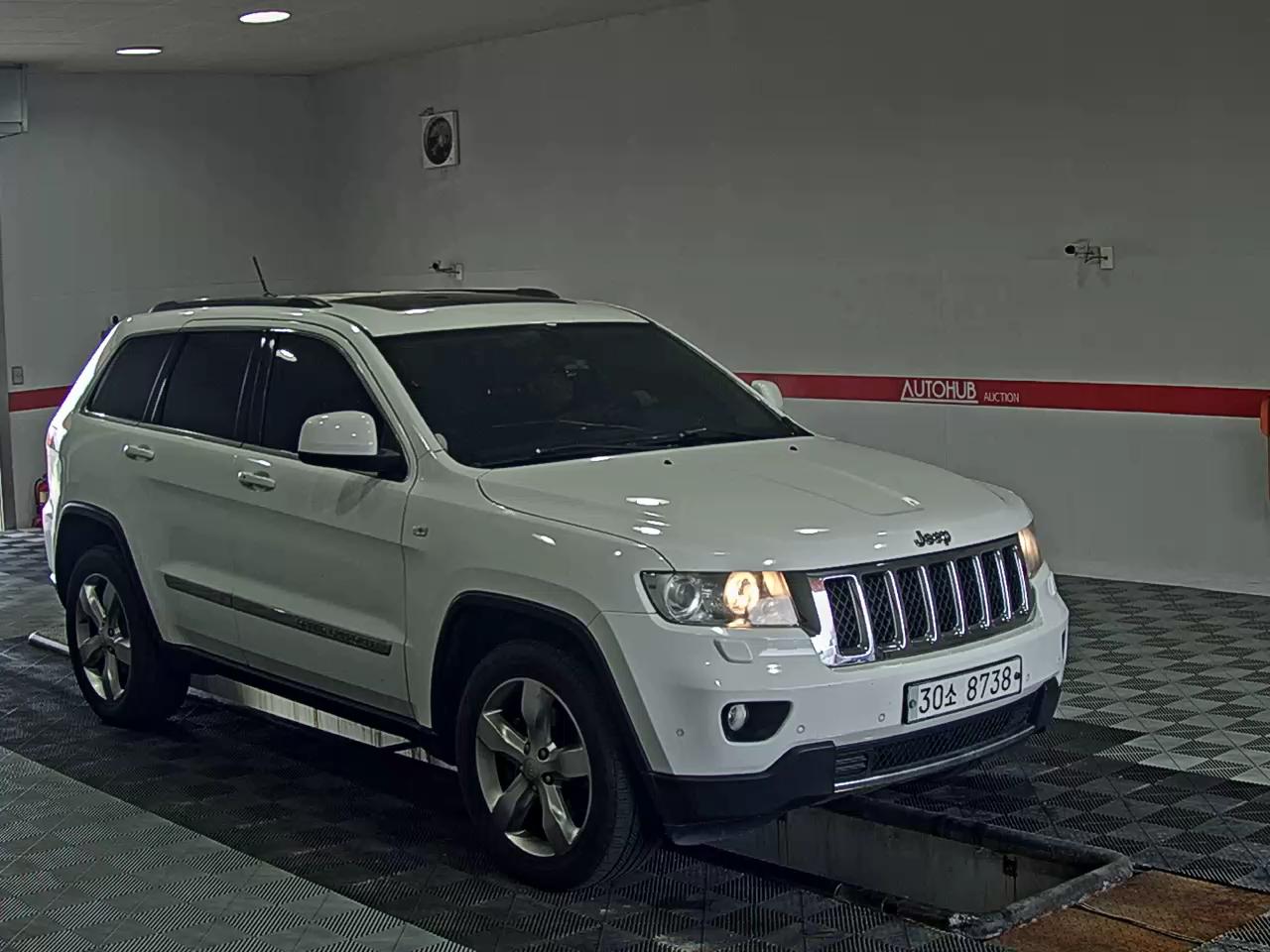 2013 - jeep grand cherokee