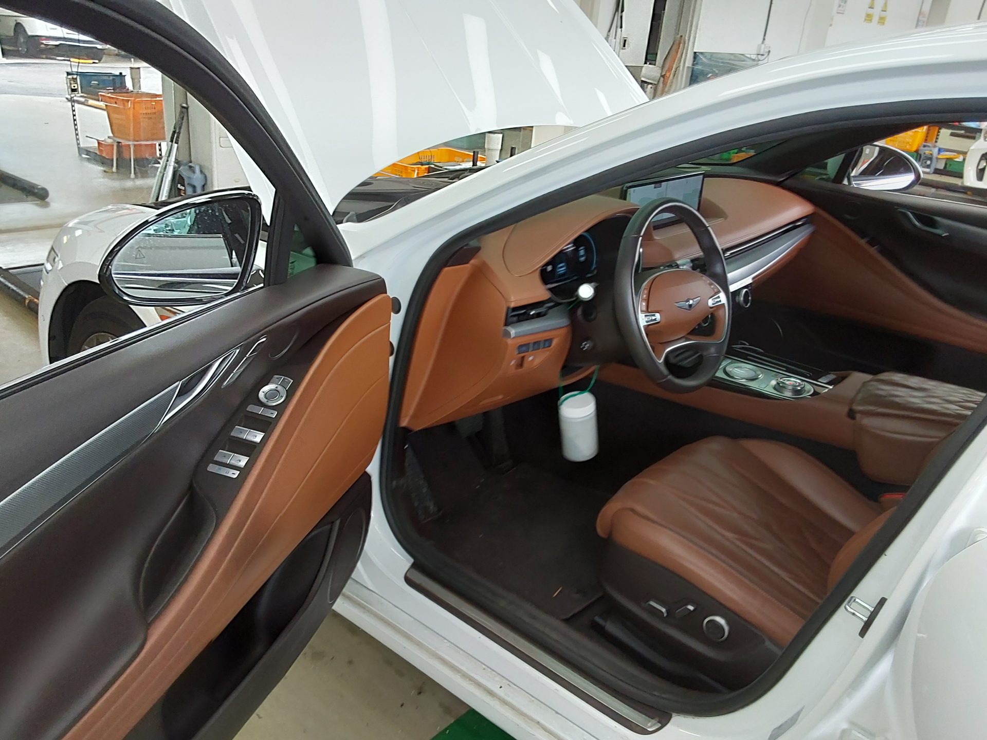 2022 - genesis g80
