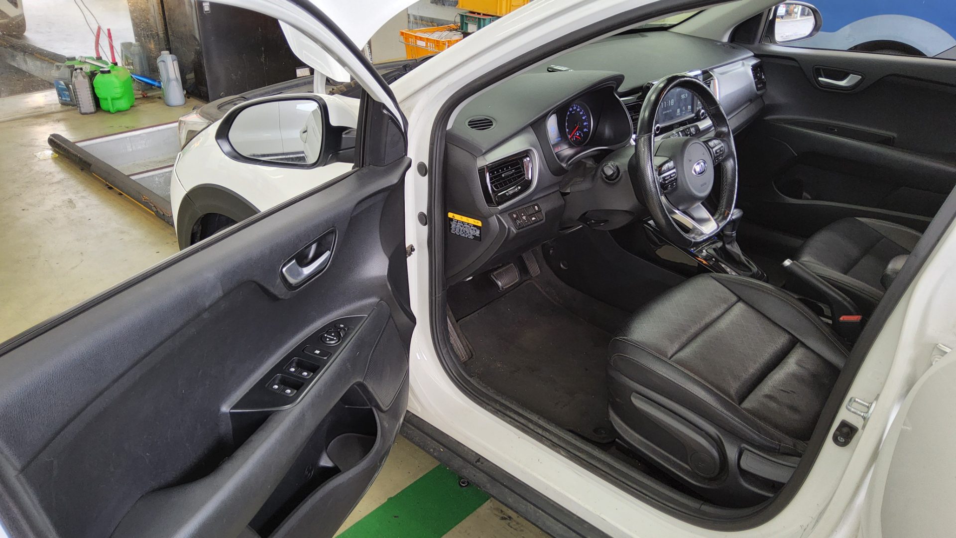 2019 - kia stonic
